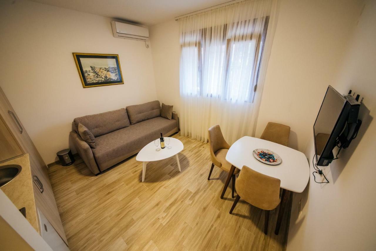Apartments Vojislav Virpazar Exterior foto